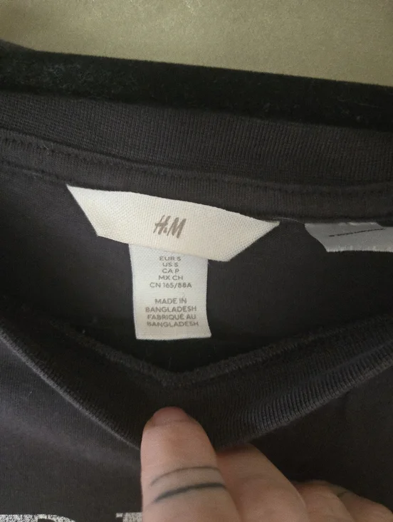 H&M | Oversized Nirvana Black Long Sleeve Angel Graphic Tee, Size S - Picture 4 of 9